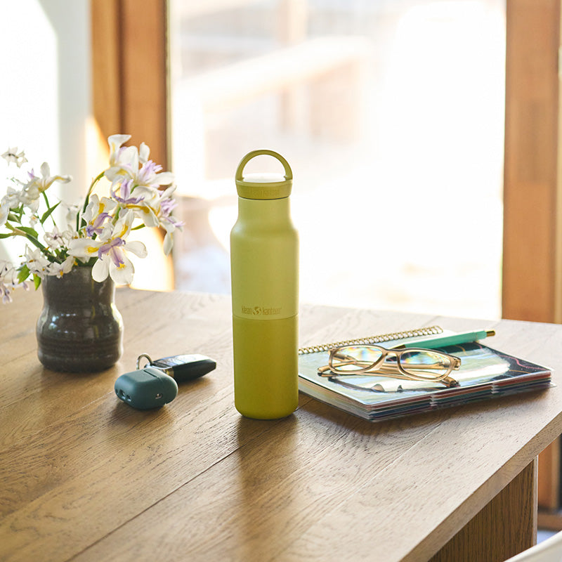 12oz-rise-classic-with-arch-loop-cap-y4 12oz_rise_classic_insulated_acacia_table_square.jpg
