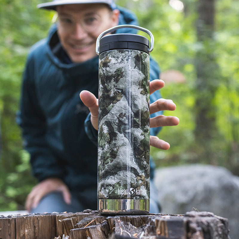 20oz-tkwide-with-twist-cap-mossy-oak-b1 20oz_bottle_twist_mossyoak_terragila_closeup_square.jpg