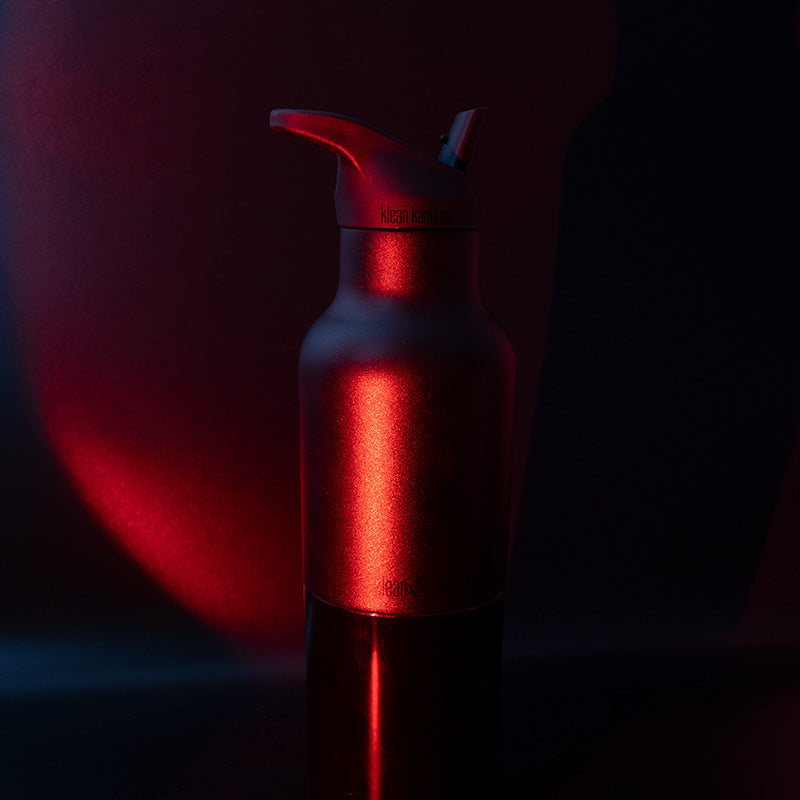 20oz-rise-classic-may-the-4th-n2 20oz_rise_classic_may_the_fourth_starwars_black_bottle_redglow_square.jpg