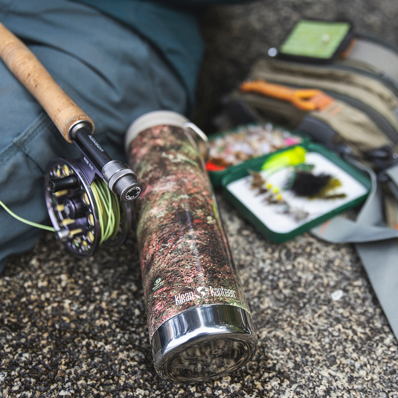 20oz-tkwide-with-cafe-cap-mossy-oak-v5 20oz_tumbler_mossyoak_rainbowtrout_flyfish_top_square.jpg