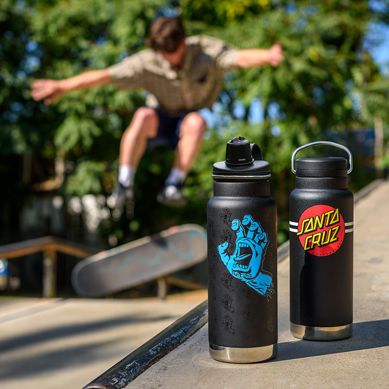32oz-tkwide-with-twist-cap-santa-cruz-e8 32oz_20oz_water_bottles_santacruz_skater_ramp_square.jpg