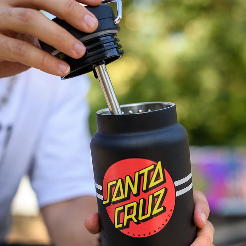 32oz-tkwide-with-twist-cap-santa-cruz-e8 32oz_tkwide_twist_water_bottle_santacruz_dot_lidoff_square.jpg