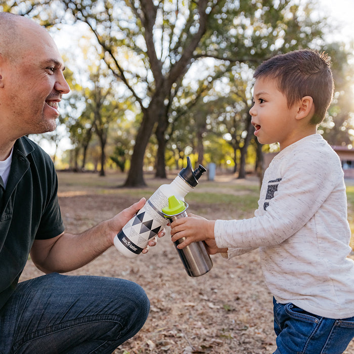 classic-kid-sippy-cap-p9 K12CNSIPPY-BS-sippy_cap_dad_lifestyle.jpg
