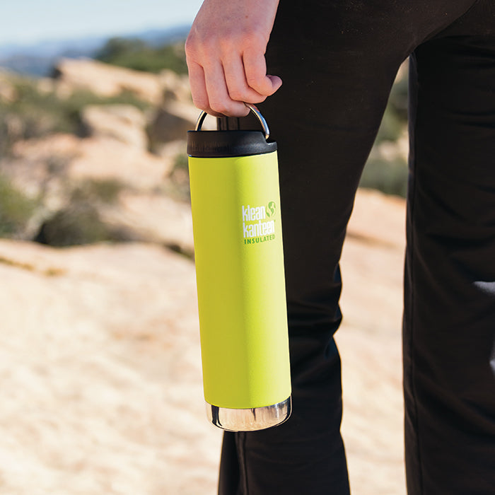 tkwide-cafe-cap-l1 K20TKWPCC-JP-cafecap-loop-hiking_lifestyle.jpg