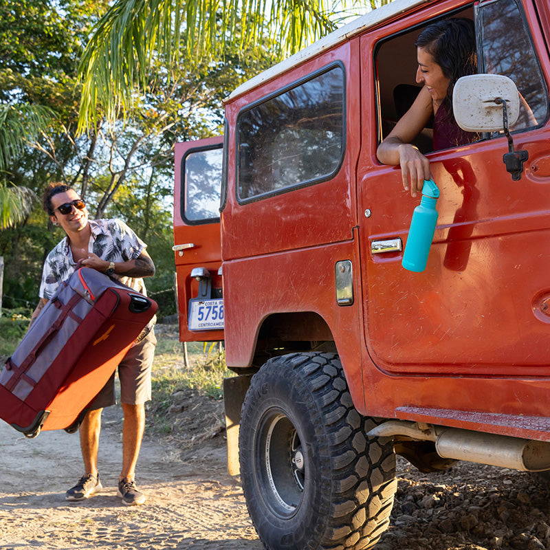 18oz-classic-with-flip-seal-sport-cap-s6 classic_18oz_flip_seal_baltic_jeep_packing_window_square.jpg