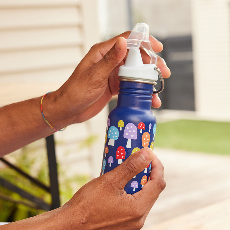 12oz-kid-s-classic-sippy-q9 kid_sippy_12oz_closeup_dustcover_square.jpg