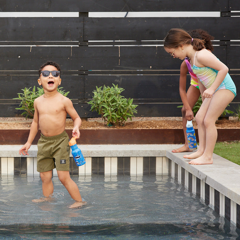 12oz-kid-s-classic-with-flip-seal-sport-cap-d3 kid_sport_flip_seal_12oz_boy_pool_square.jpg