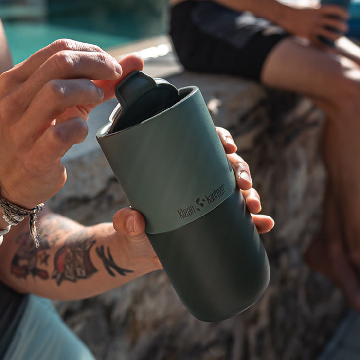 flip-lid-t2 rise_flip_lid_small_tumbler_open.jpg