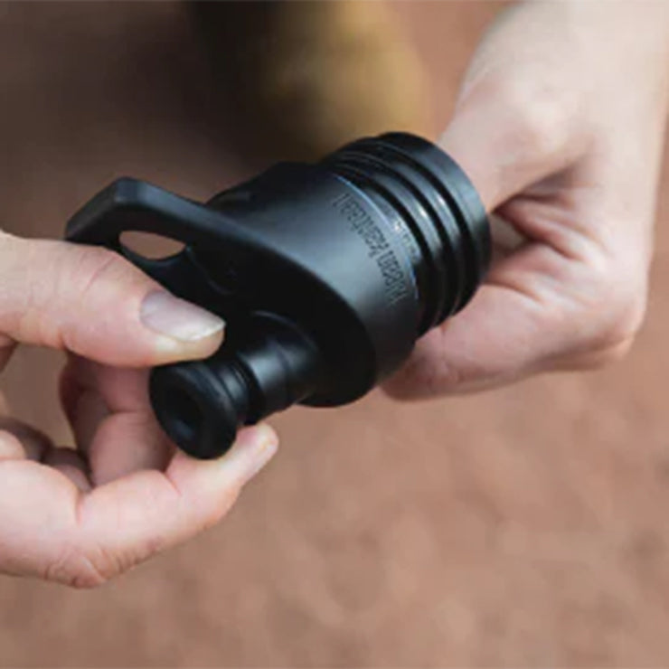 sport-cap-maintenance-kit-x8 sport_cap_maintenance_kit_pull_valve_out_lifestyle.jpg
